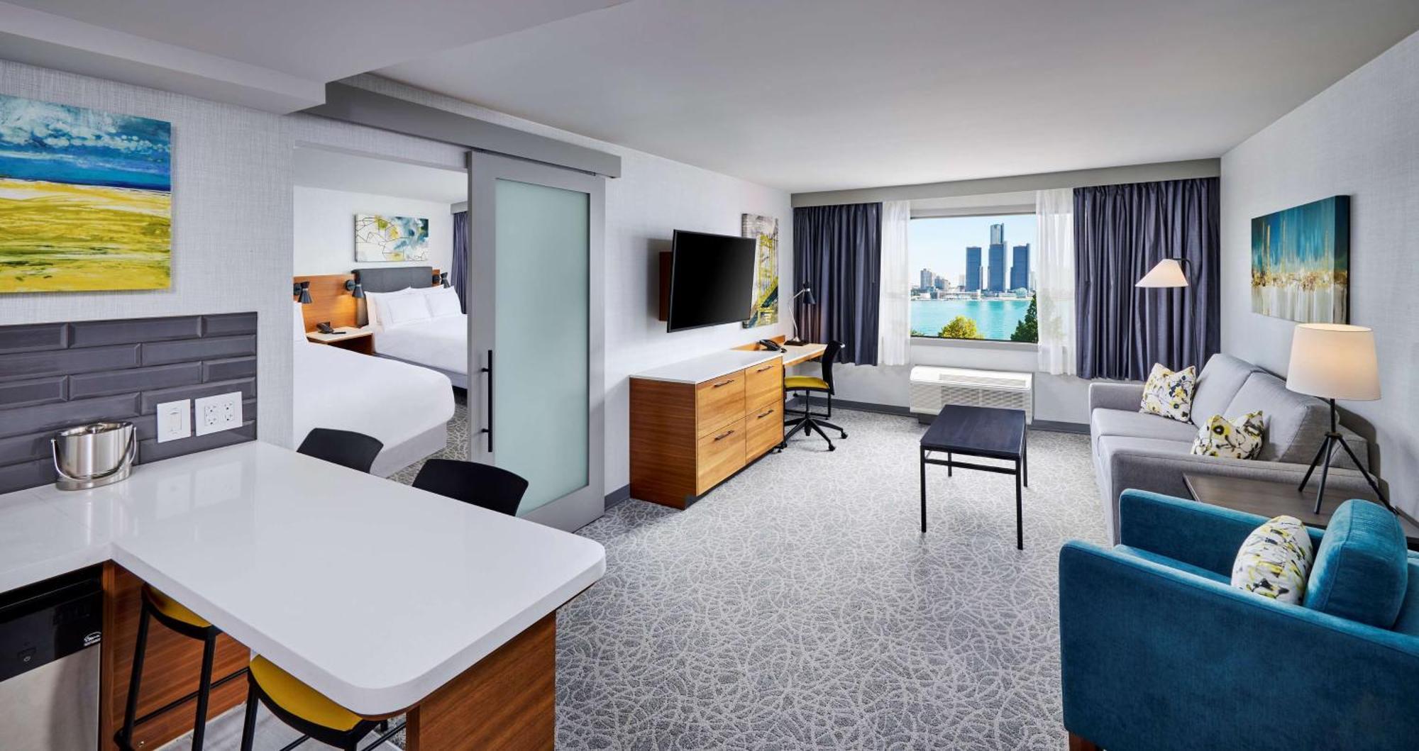 Doubletree By Hilton Windsor, On Hotel Екстериор снимка